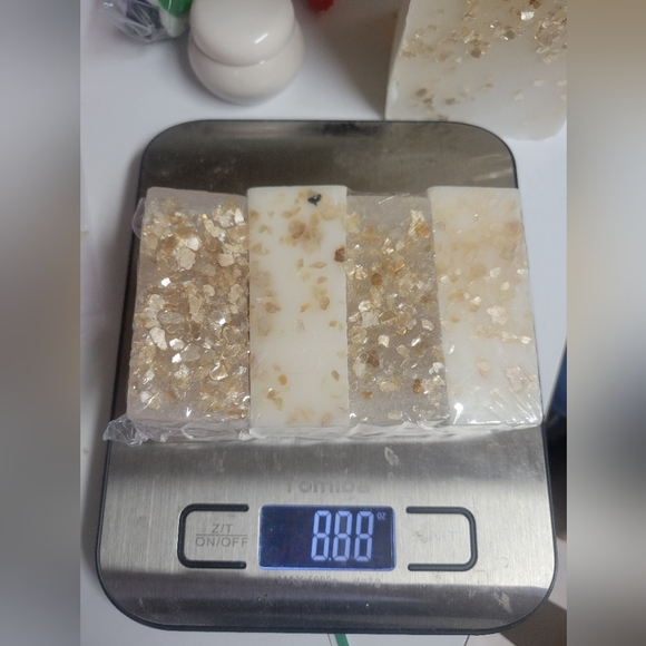 PureandNatural Goat Milk Soap gift box 9oz Hand Crafted w soap saver/exfoliating - Picture 5 of 14